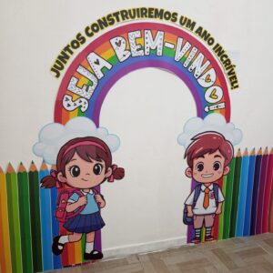 Painel arco volta às aulas